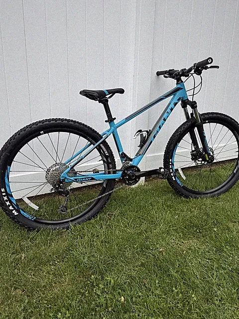 Giant Talon 2 Mountain Bike 27.5" Blue/Black - Small - Hydraulic Disc brake