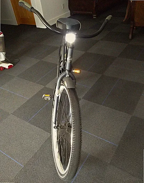 Huffy 26 in Gray Cruiser Bike 1-Speed Coaster Brake w/ Fenders & Kickstand