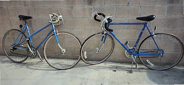 Schwinn Le Tour II Road Bike 700C Blue Drop Bar, Men's and Woman's Pair